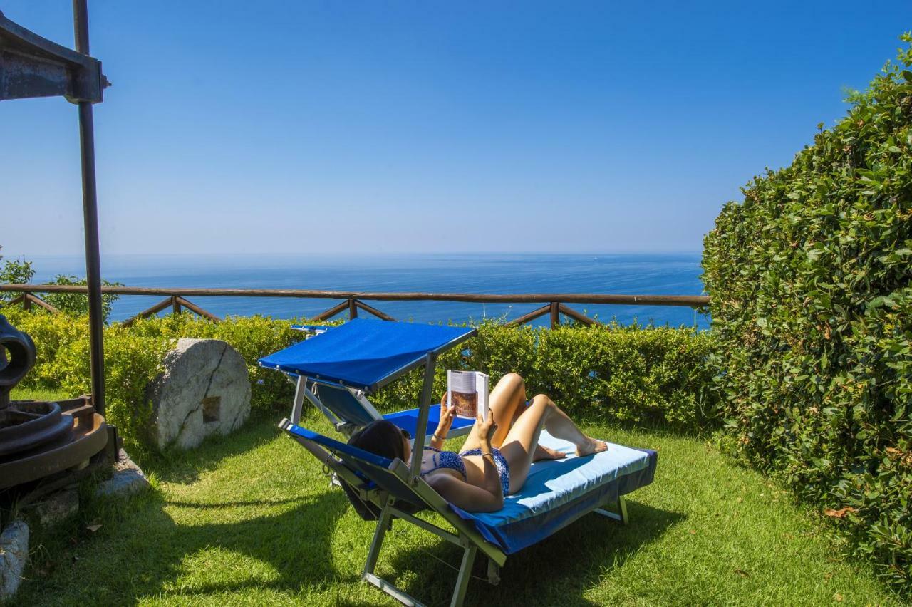 Villa Il Frantoio And Lilmar Praiano Bagian luar foto